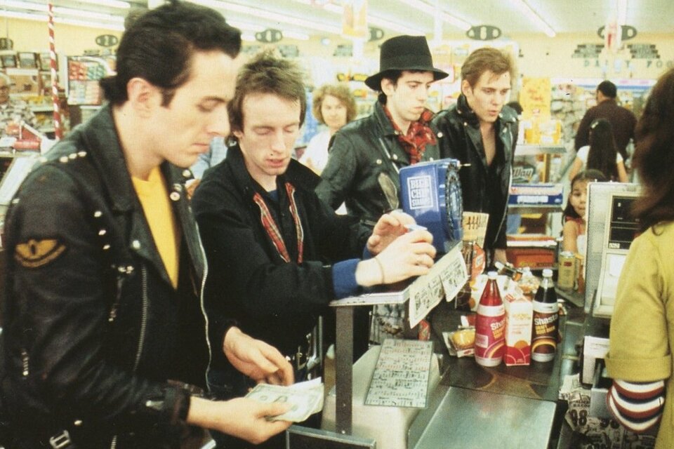 A 40 años de London Calling, la radio KEXP convoca a bandas, periodistas y artistas para tributar a The Clash.