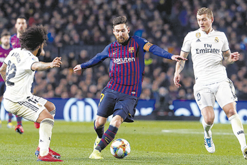 Lionel Messi entró a los 18 minutos de la segunda parte, con el macador 1-1,