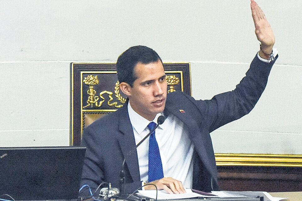 El autoproclamado presidente encargado de Venezuela, el diputado Juan Guaidó, participó de la sesión.