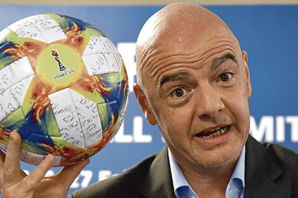 Infantino no descarta ampliar el Mundial. (Fuente: AFP)