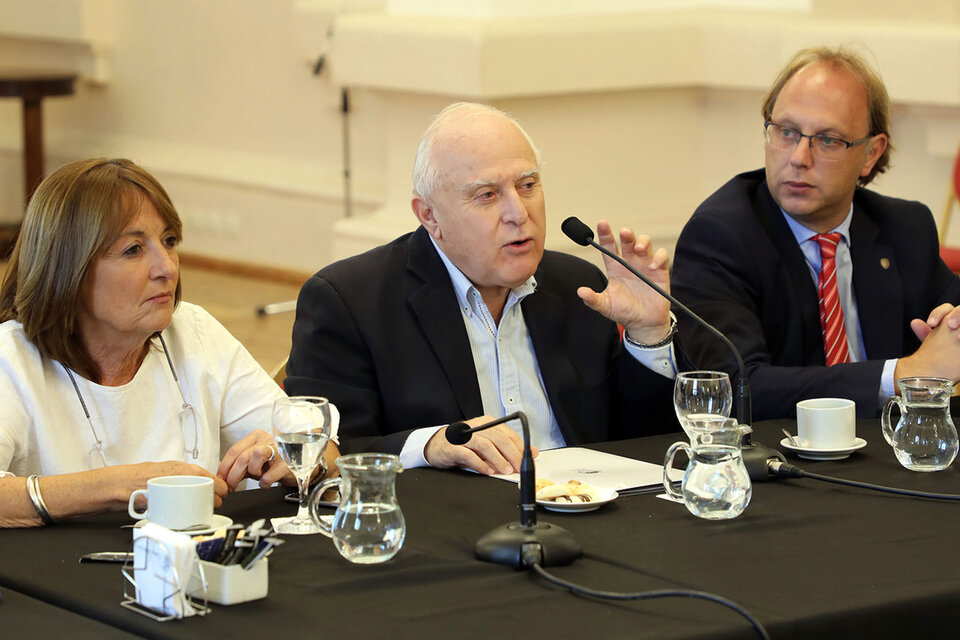 Lifschitz hizo ayer el anuncio junto a los ministros Saglione y Ciciliani.