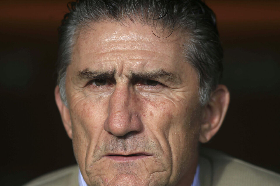 Bauza no se quiso ir. Propuso evaluar la situación después de unos partidos más pero no lo esperaron.