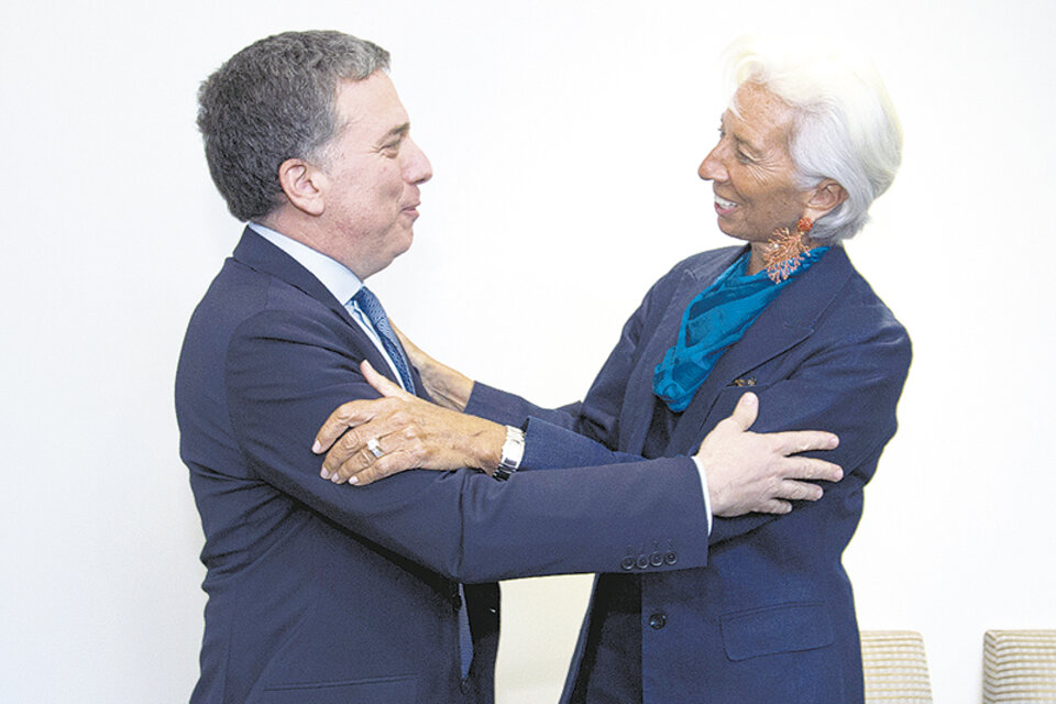 Nicolás Dujovne y Christine Lagarde (FMI), el nuevo motor de la deuda. (Fuente: EFE)