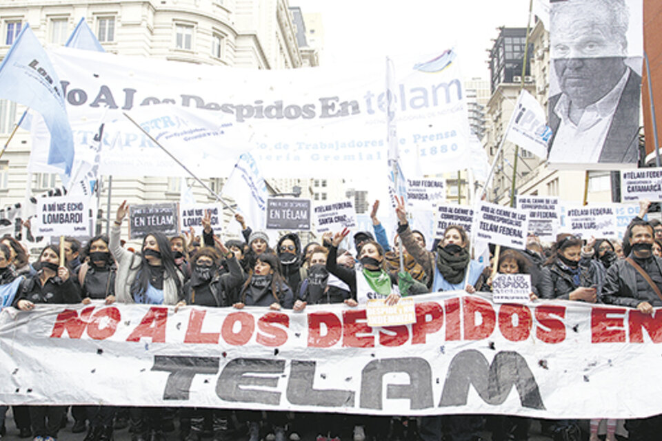 Los trabajadores volverán a marchar hoy en contra del intento de reiniciar los despidos. (Fuente: Bernardino Avila)