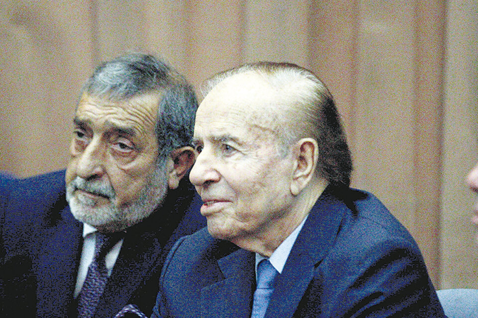 Carlos Menem y Domingo Cavallo condenados a más de tres años de prisión.