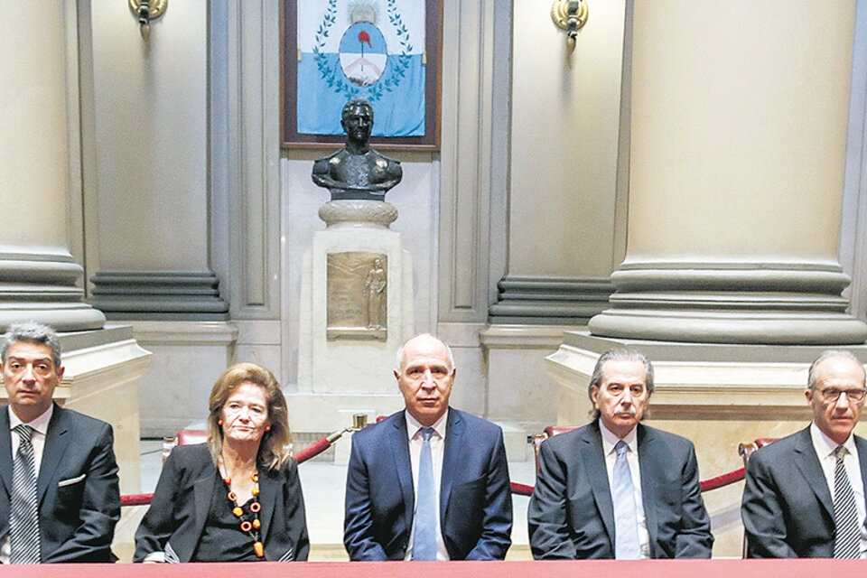 Gil Domínguez presentó un habeas corpus colectivo para las porteñas. (Fuente: NA)