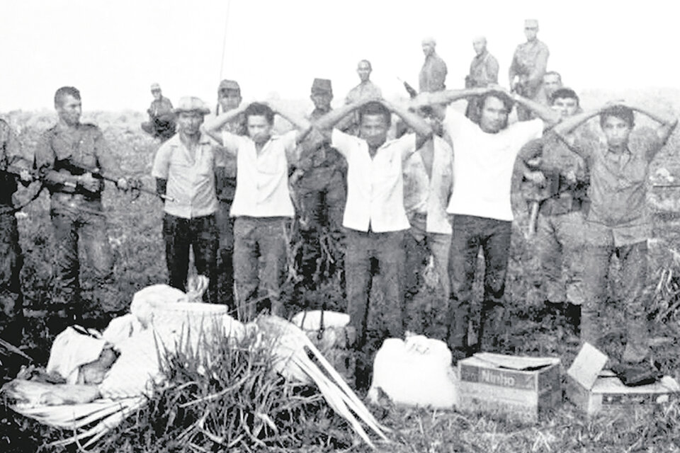 La dictadura brasileña aniquiló a la guerrilla del Partido Comunista de Brasil en Araguaia.