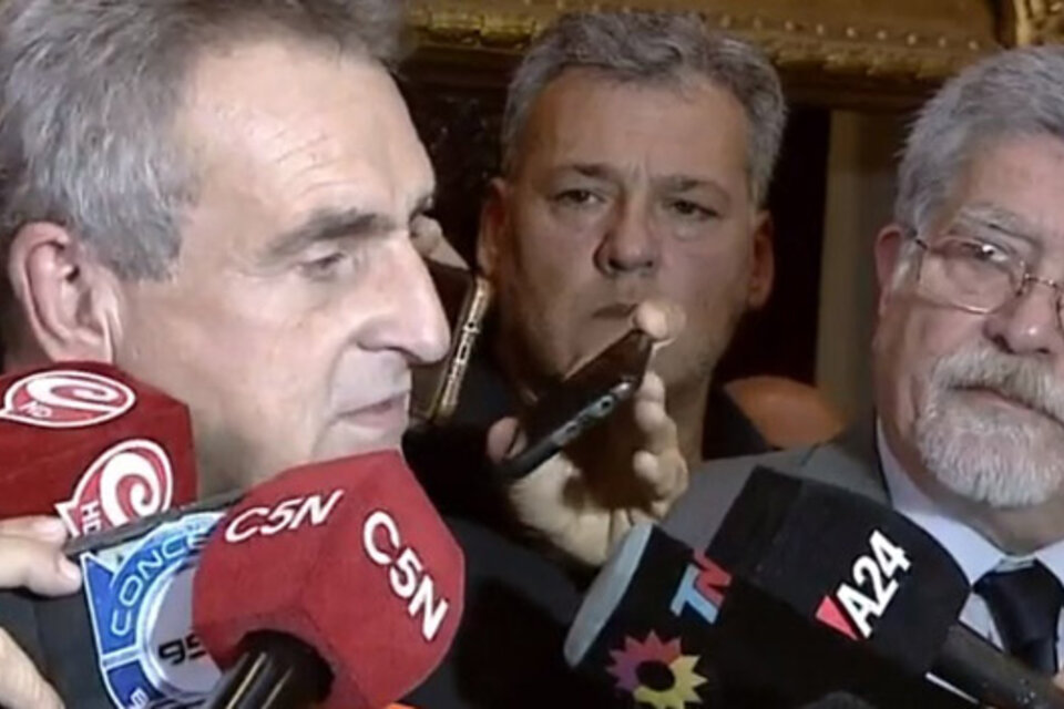 Rossi y Fuentes en la conferencia de prensa de esta tarde. (Fuente: Captura de pantalla)