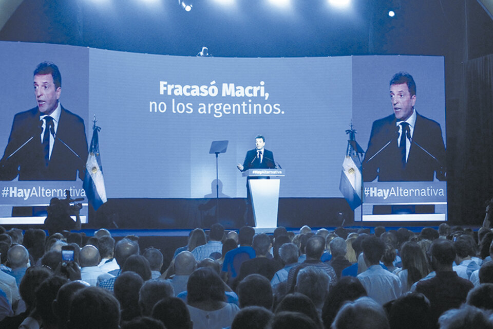 Sergio Massa presentó sus diez compromisos para transformar la Argentina. (Fuente: Leandro Teysseire)