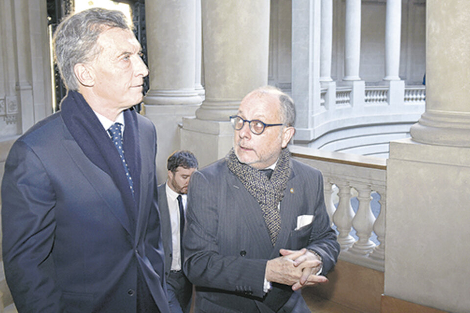 Macri y su canciller violando las normas del Mercosur y tratando de anular tratados por decreto. (Fuente: NA)