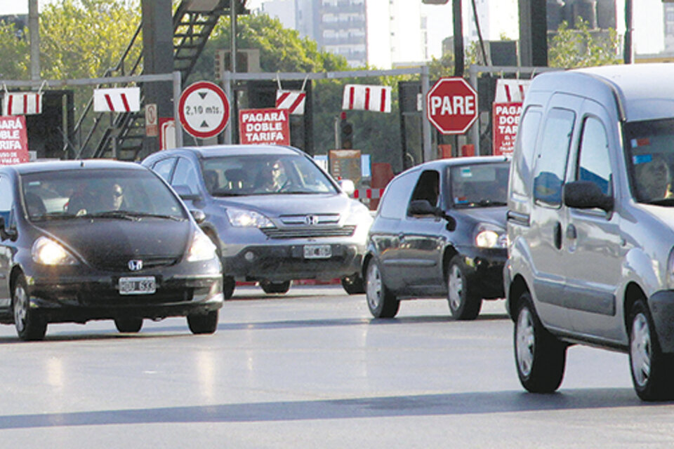 El car sharing es otro intento de mejorar el tránsito urbano. (Fuente: Jorge Larrosa)