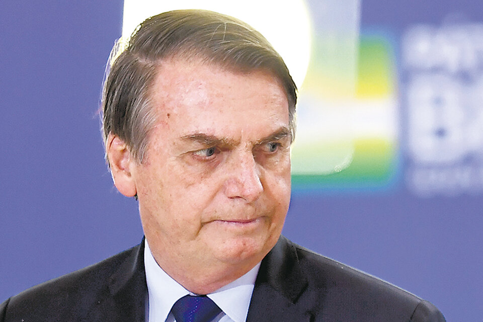 Bolsonaro está constantemente en la cuerda floja, advierten los analistas. (Fuente: AFP)