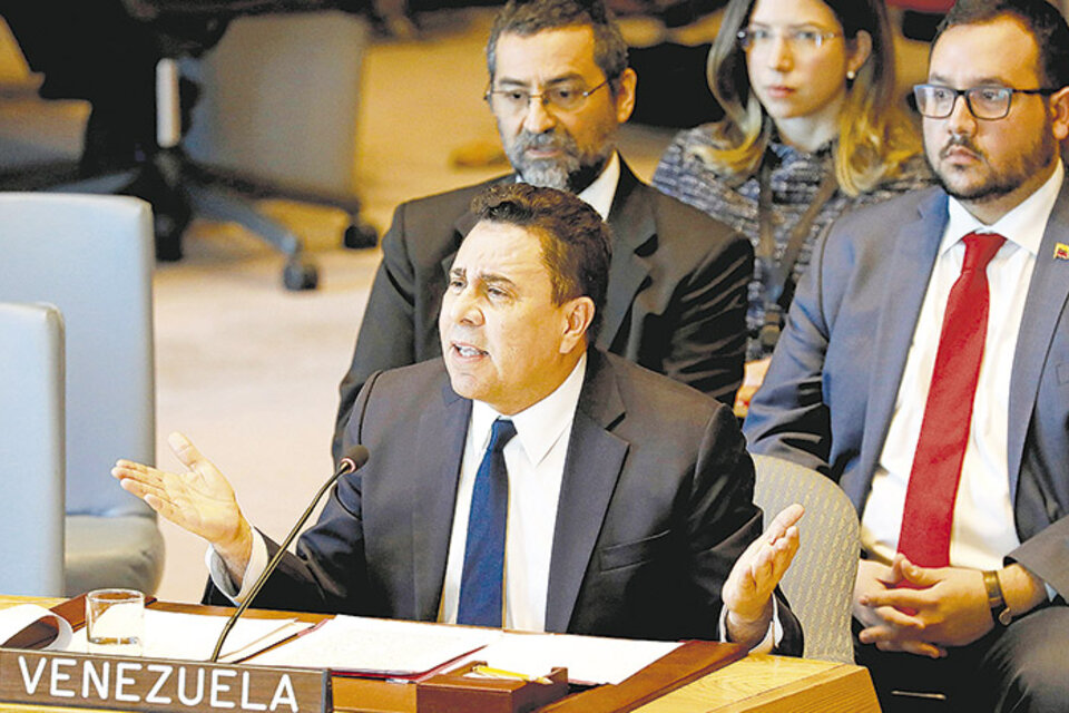 El embajador Samuel Moncada denunció el ataque diseñado y aplicado desde EE.UU. contra Venezuela.