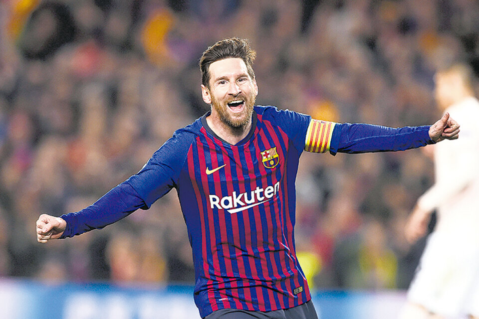 Messi festeja uno de los dos goles que convirtió ayer en el Camp Nou. (Fuente: AFP)