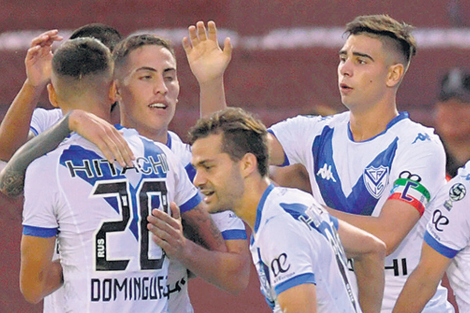 Vélez llega a la revancha con Lanús en ventaja por el 2-1 conseguido en la Fortaleza.