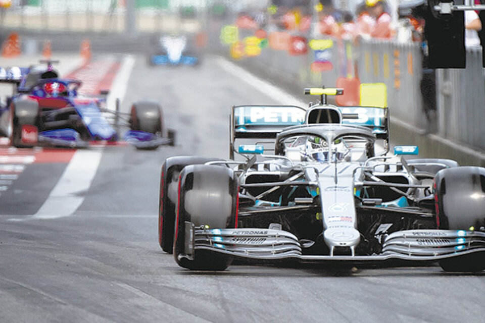 Bottas hizo la pole para una carrera histórica. (Fuente: AFP)