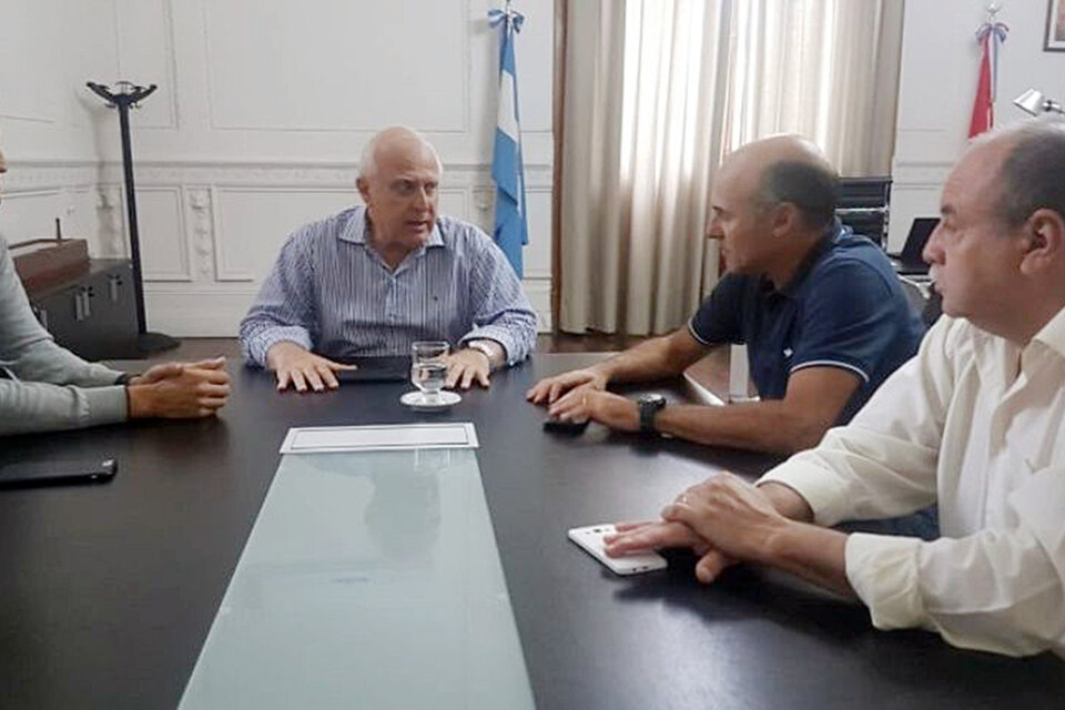 Lifschitz juntó a su gabinete de Seguridad en pleno viernes santo para analizar la situación.