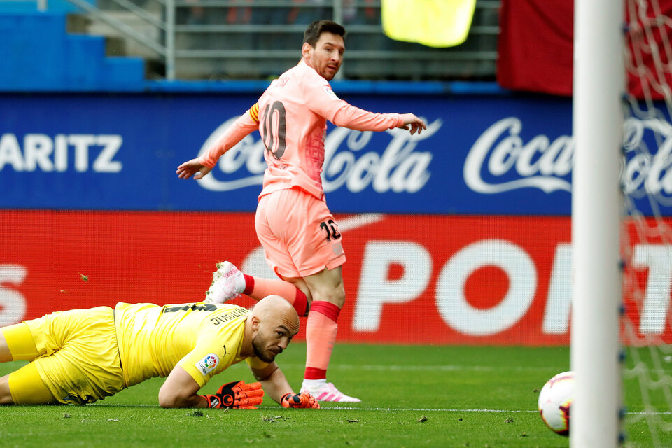 Messi necesitó dos minutos para marcar los goles de Barcelona.