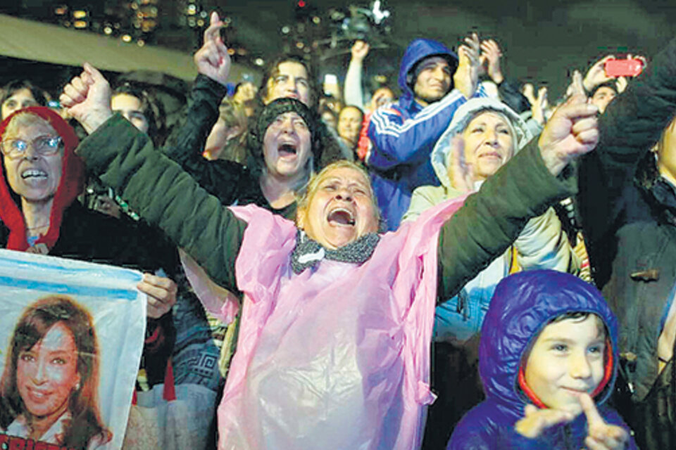 La emoción y la alegría de los miles que acompañaron el discurso de la ex presidenta Cristina Kirchner.
