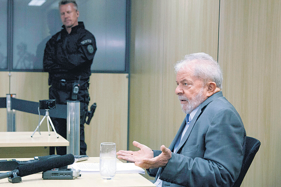 Lula, detenido en Curitiba, recibió el aliento del Papa a través de una carta. (Fuente: AFP)