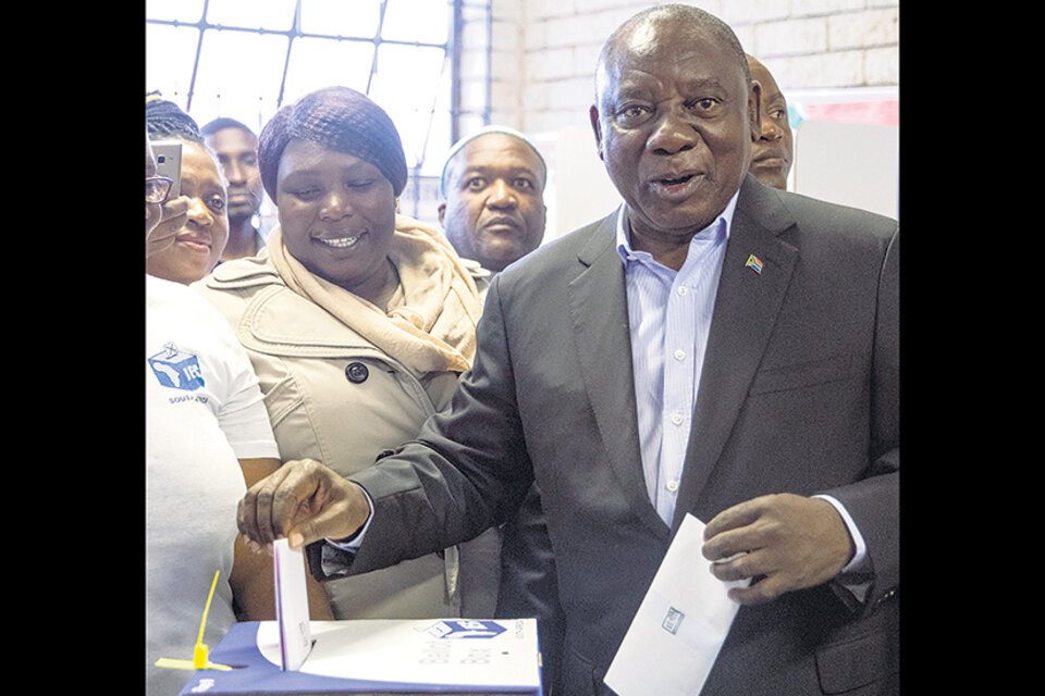 Sudáfrica votó con Ramaphosa como favorito