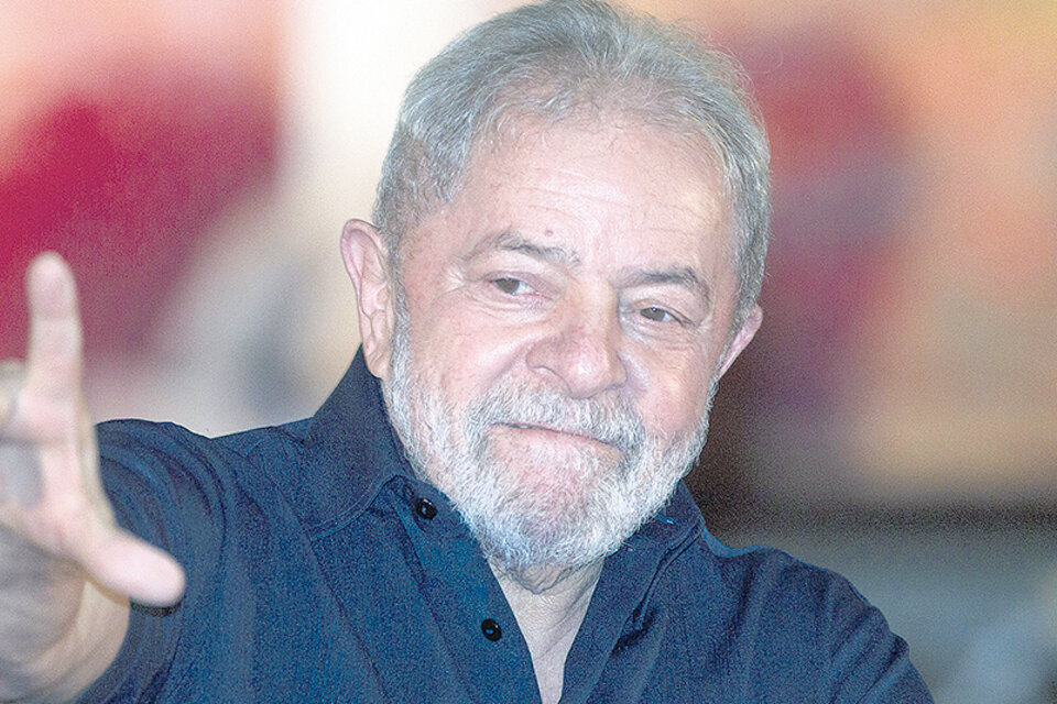 Lula podría recuperar la libertad parcial antes de fin de año gracias a la reducción de la condena.
