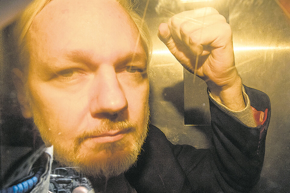 El fundador de WikiLeaks, detenido en Londres, es reclamado por un tribunal estadounidense. (Fuente: AFP)