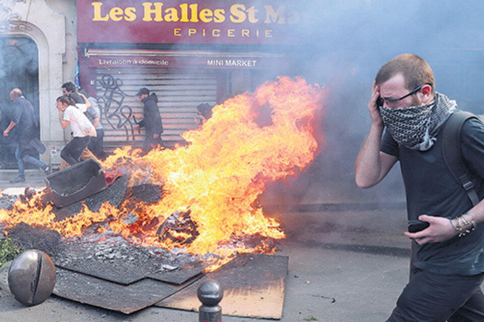 Las protestas en París derivaron en choques violentísimos entre manifestantes y policías. (Fuente: AFP)