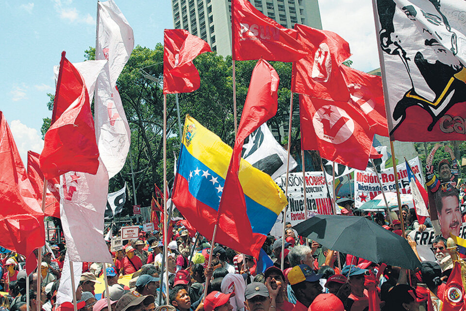 Los simpatizantes de Maduro se movilizaron en un acto de celebración de su victoria electoral.