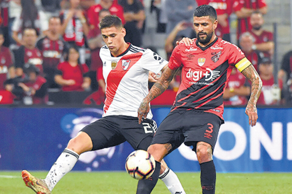 Lucas Martínez Quarta recordó la reacción de River tras la derrota 0-3 ante Atlético Tucumán. (Fuente: AFP)