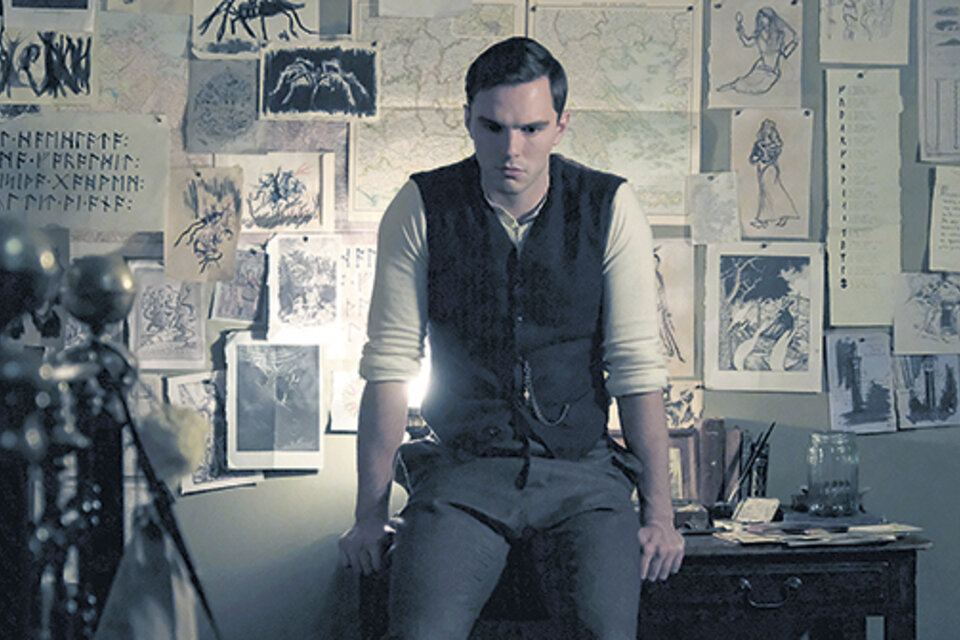 El film aborda los primeros años creativos de J. R. R. Tolkien.