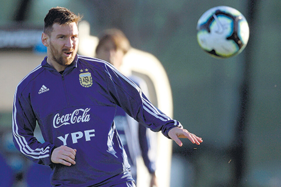 Lionel Messi es la clave de Argentina para obtener un resultado decoroso en la Copa América que se jugará en Brasil. (Fuente: AFP)