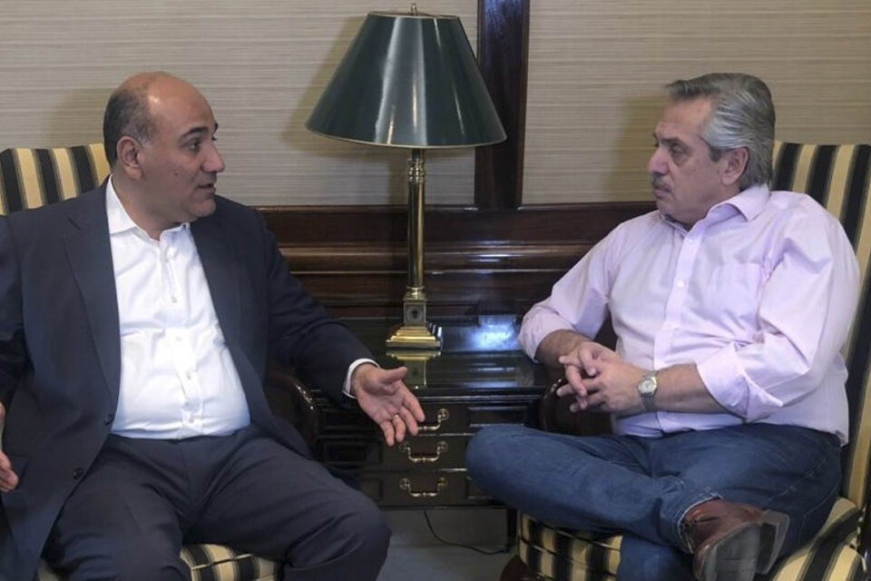 El gobernador de Tucumán, Juan Manzur, visitó a Alberto Fernández. (Fuente: NA)