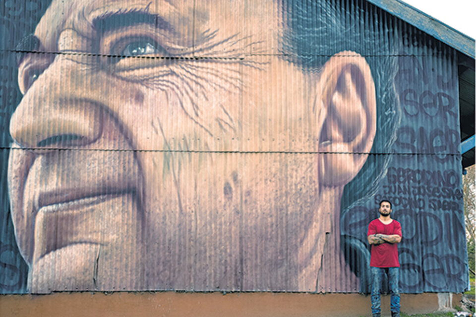 El mural está a 200 metros de la casa natal del autor de Glosa.