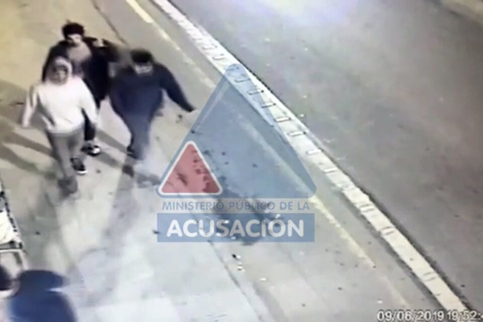 El video muestra el momenento inmediatamente posterior a la agresión al Rabino en 3 de febrero y Corrientes.