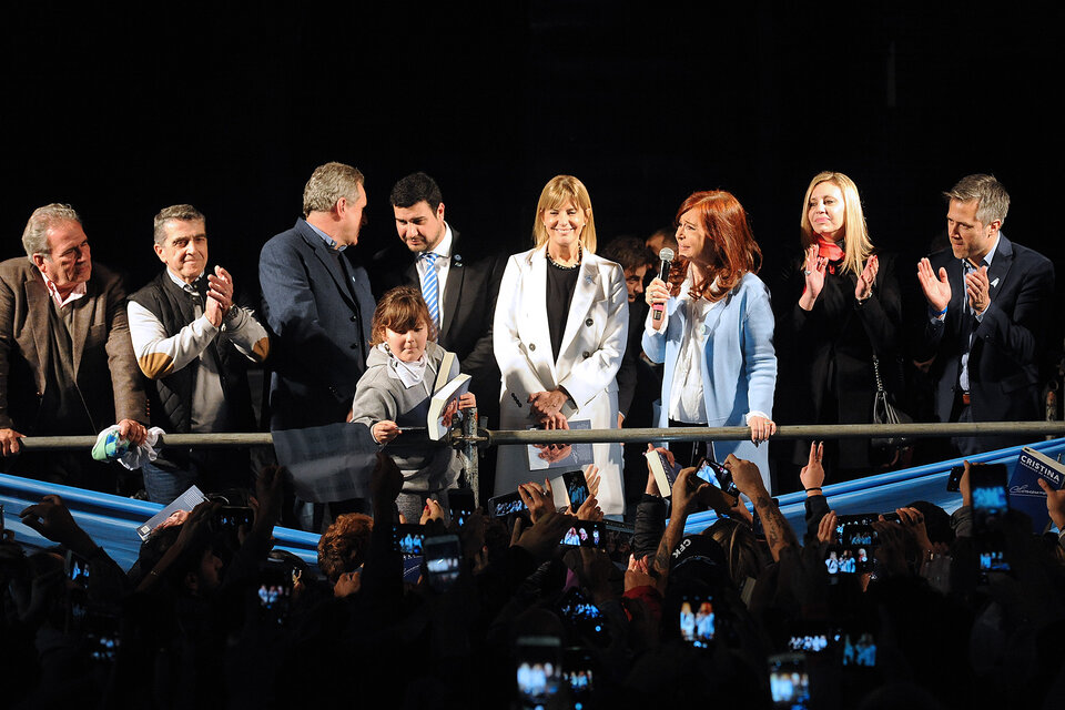 Con Olivera, Rossi, Cleri, Rodenas y Sacnun (Fuente: Andres Macera)