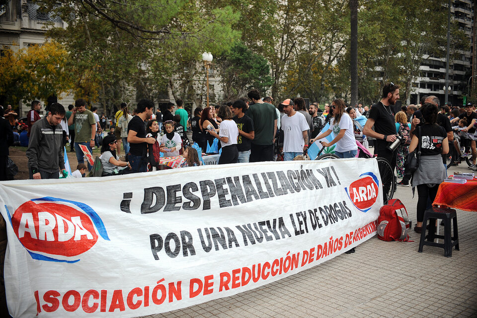 Uno de los reclamos es una nueva ley de drogas, deuda de la democracia. (Fuente: Andres Macera)