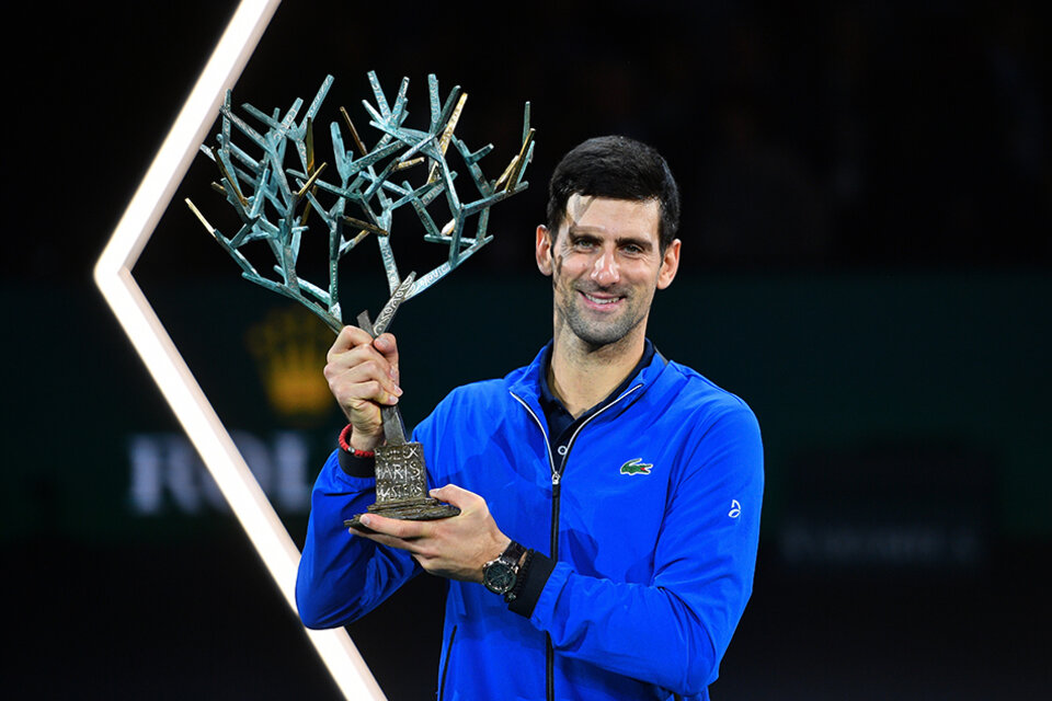 Djokovic llegó a 34 Masters 1000 y a 77 títulos en total con su victoria en París-Bercy. (Fuente: AFP)