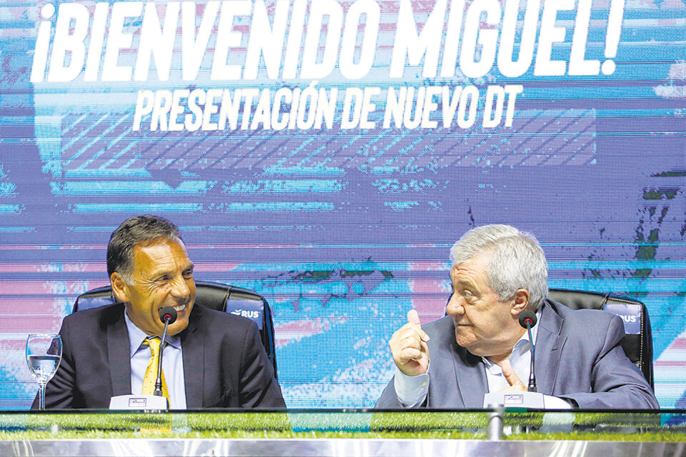 Russo y Ameal, DT y presidente de Boca Juniors. (Fuente: Fotobaires)