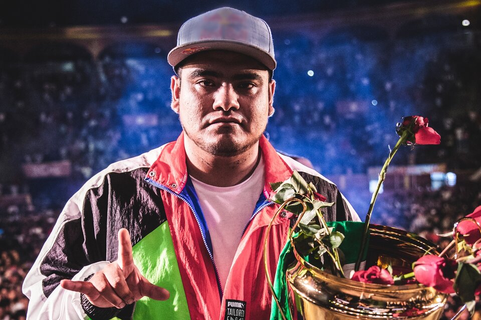 El mexicano Aczino ganó la final internacional de la Freestyle Master Series y anunció su alejamiento de las compes.
