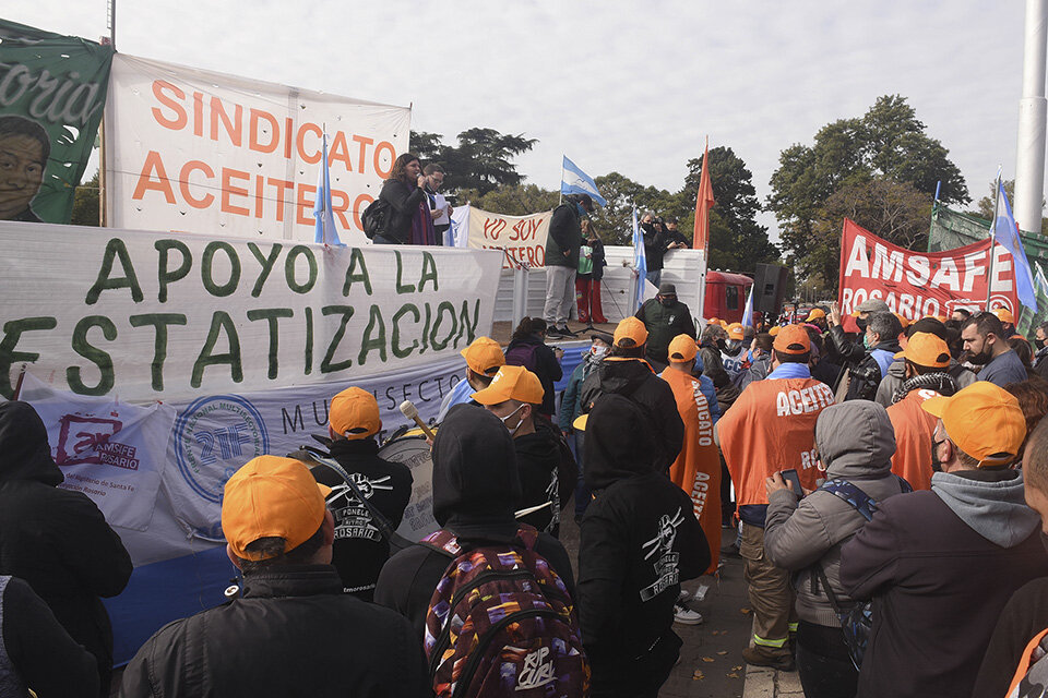 La concentración terminó frente al Monumento. (Fuente: Sebastián Granata)