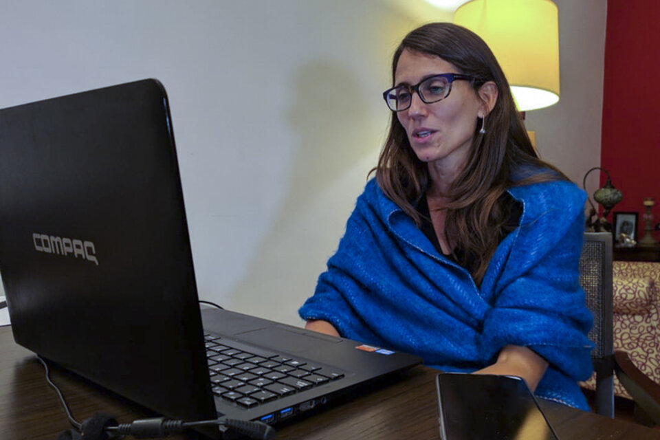 Gómez Alcorta habló por videoconferencia.