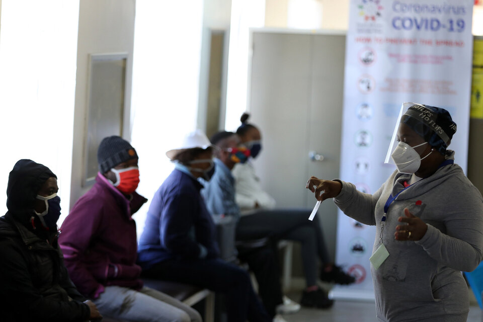 Ensayos con vacunas en el hospital Baragwanath de Soweto (Fuente: EFE)