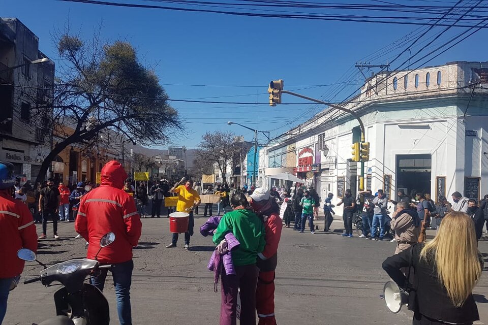 Movilización en las calles San Martín e Ituzaingo