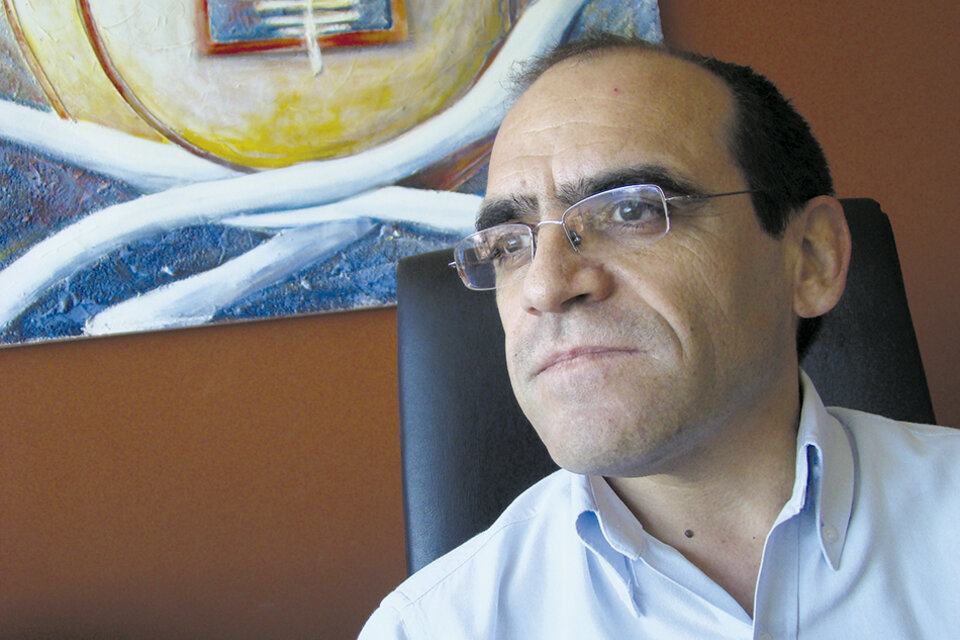 José María Rinaldi : Licenciado en Economía. Profesor de la Universidad Nacional de Córdoba (UNC).  