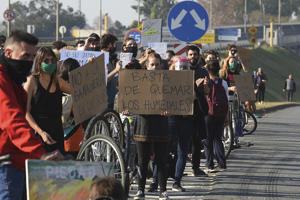 "Queremos respirar", gritaban los manifestantes (Fuente: Sebastián Granata)