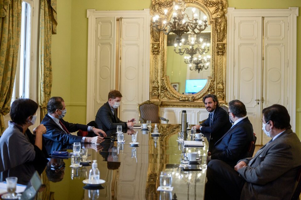 Santiago Cafiero, jefe de Gabinete, encabezó la reunión del equipo económico. (Fuente: NA)