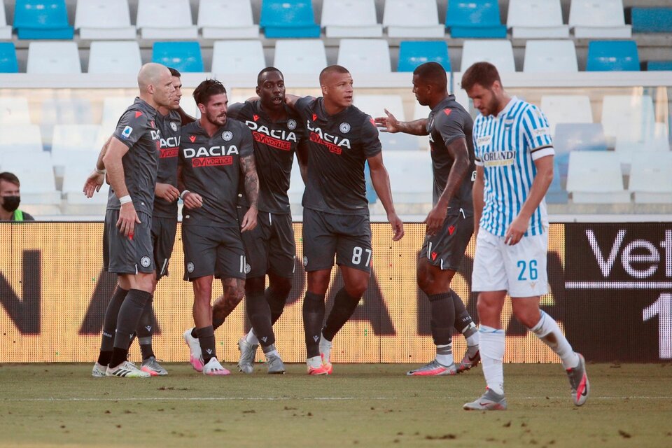 El festejo de los jugadores de Udinese. (Fuente: EFE)