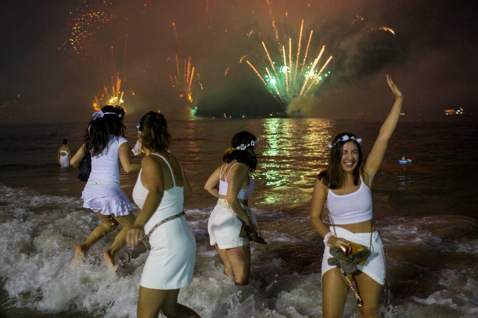 Río de Janeiro canceló la tradicional fiesta de Año Nuevo en Copacabana (Fuente: AFP)