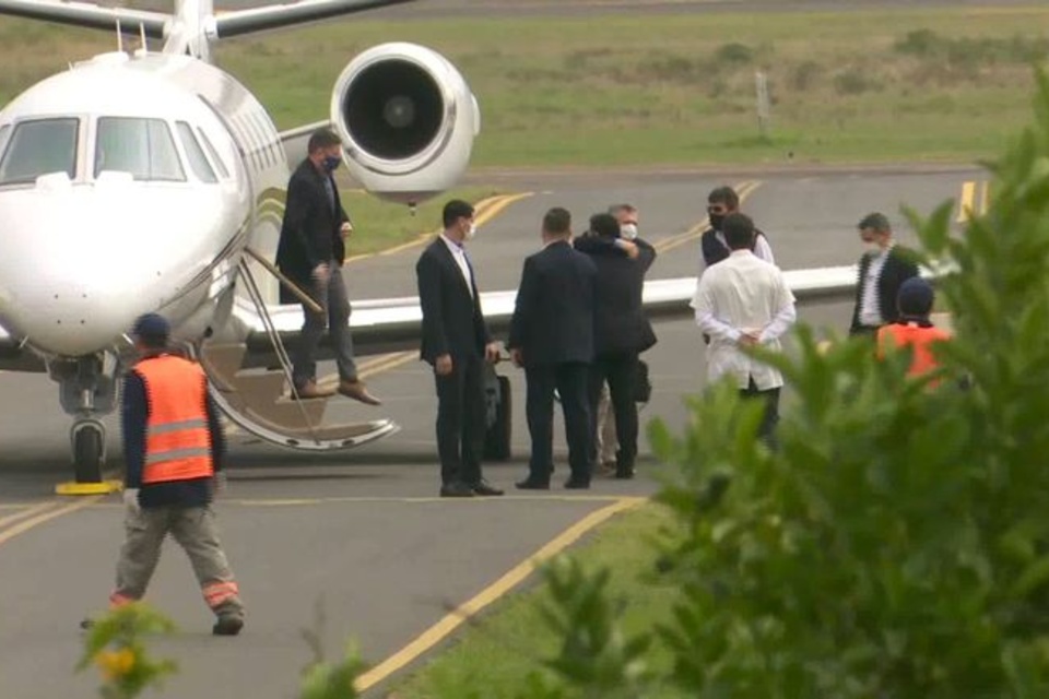 Macri junto con Horacio Cartés, ex presidente de Paraguay y del club de fútbol Libertad.